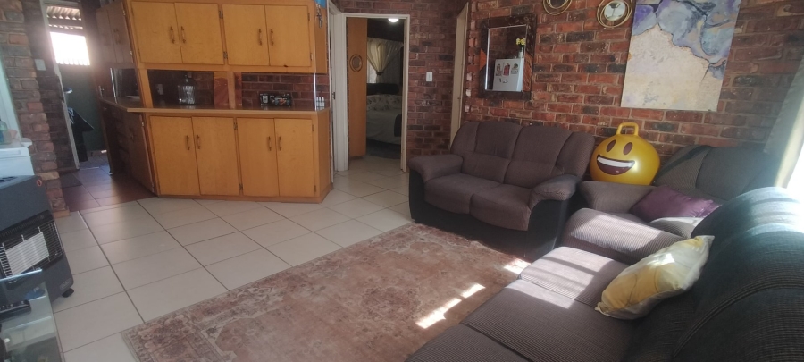 2 Bedroom Property for Sale in Uitsig Free State